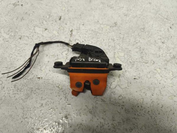 GACHE DE HAYON SKODA - Vue 2